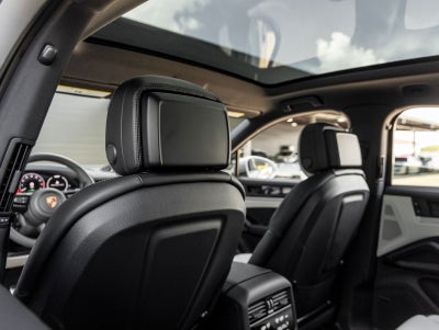 2026 Porsche Cayenne S E-Hybrid Coupe