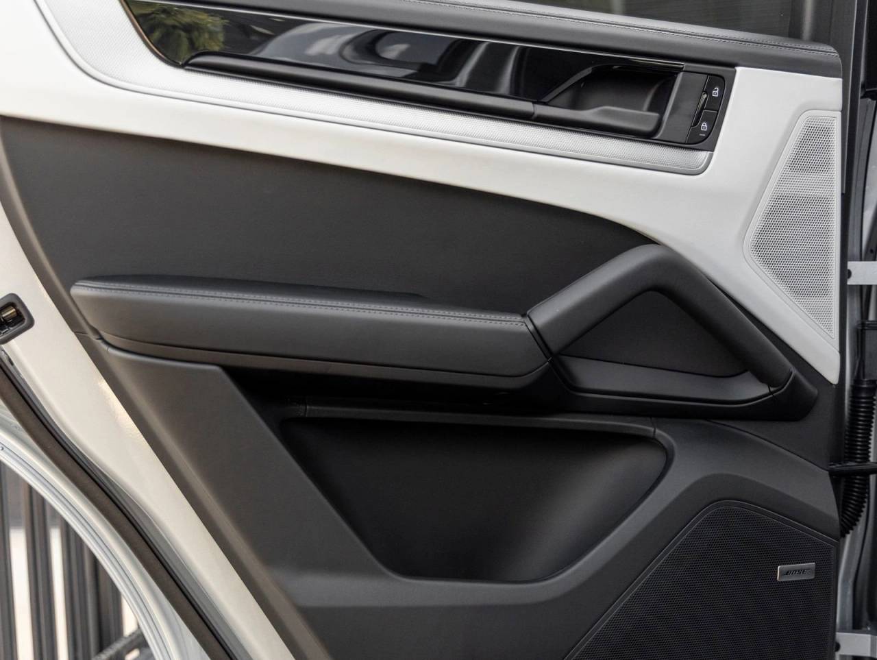 2026 Porsche Cayenne S E-Hybrid Coupe