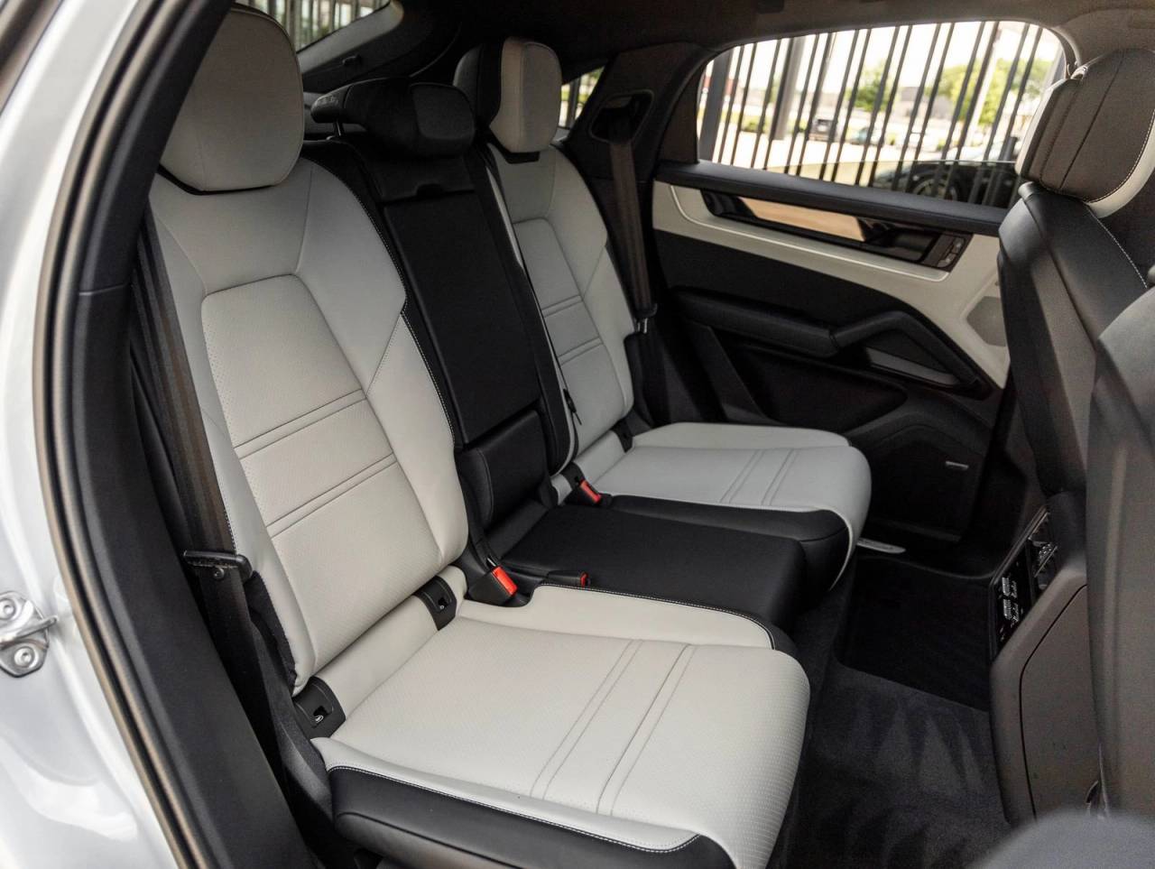 2026 Porsche Cayenne S E-Hybrid Coupe