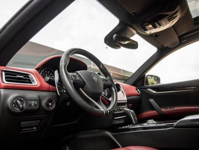 2022 Maserati Ghibli Modena