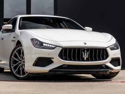2022 Maserati Ghibli Modena