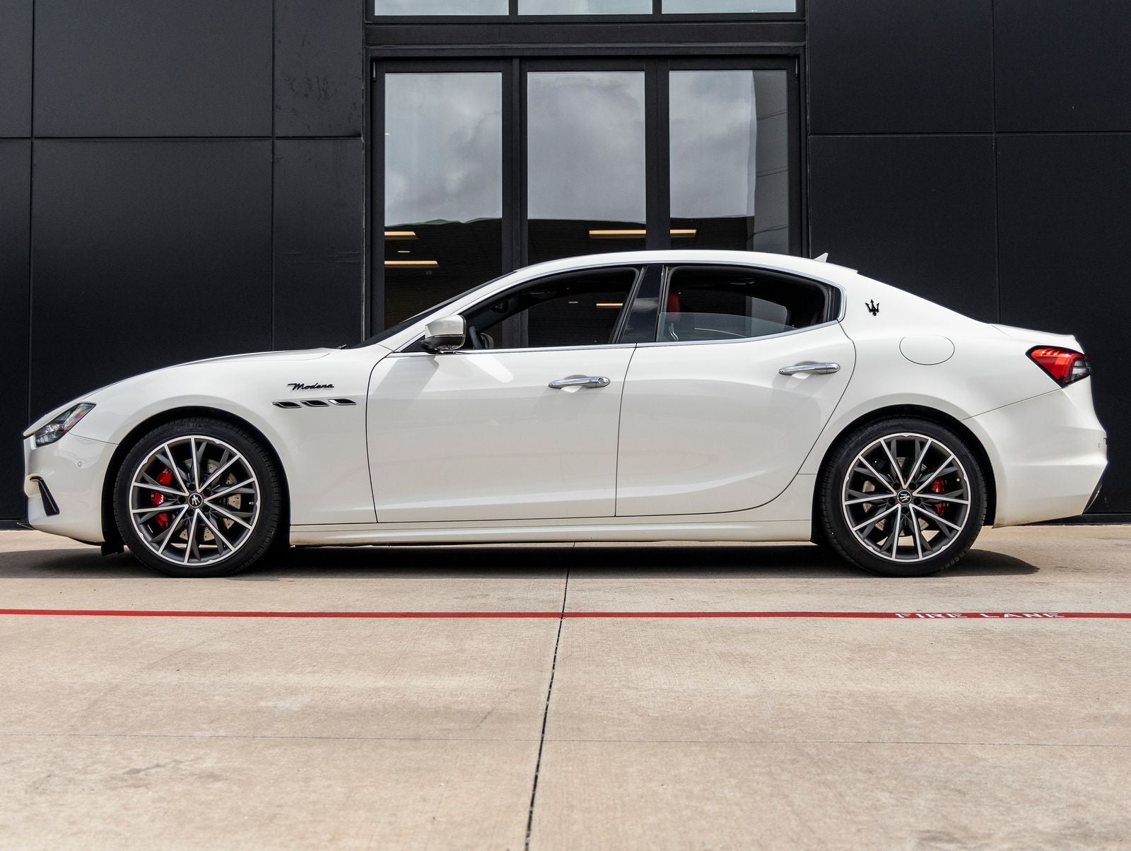 2022 Maserati Ghibli Modena