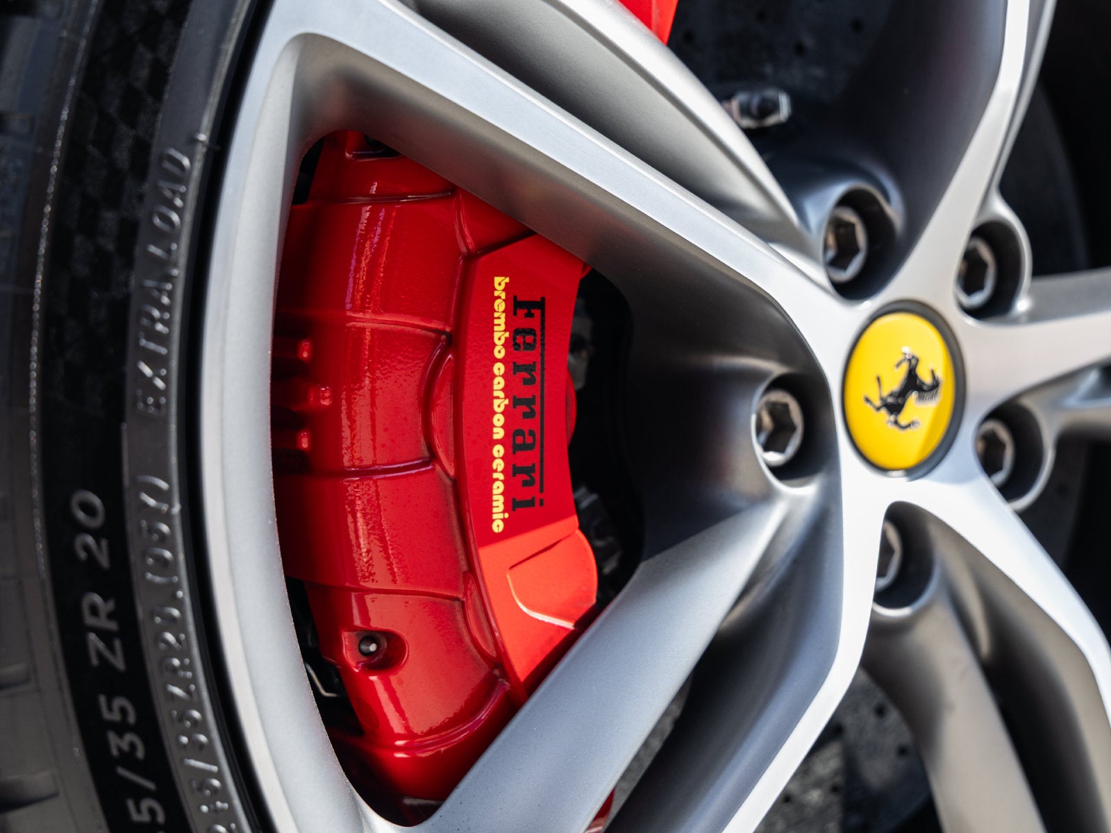 2022 Ferrari 296 GTB Base