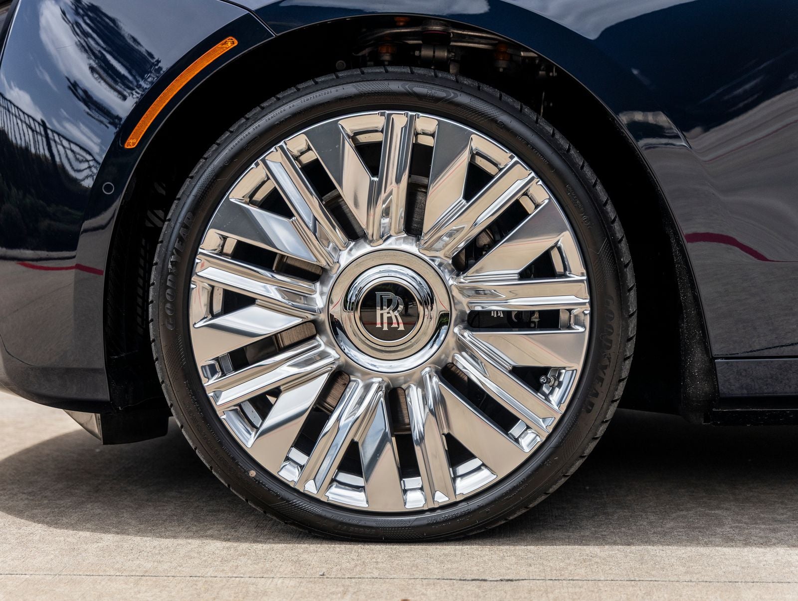2027 Rolls-Royce Ghost Base