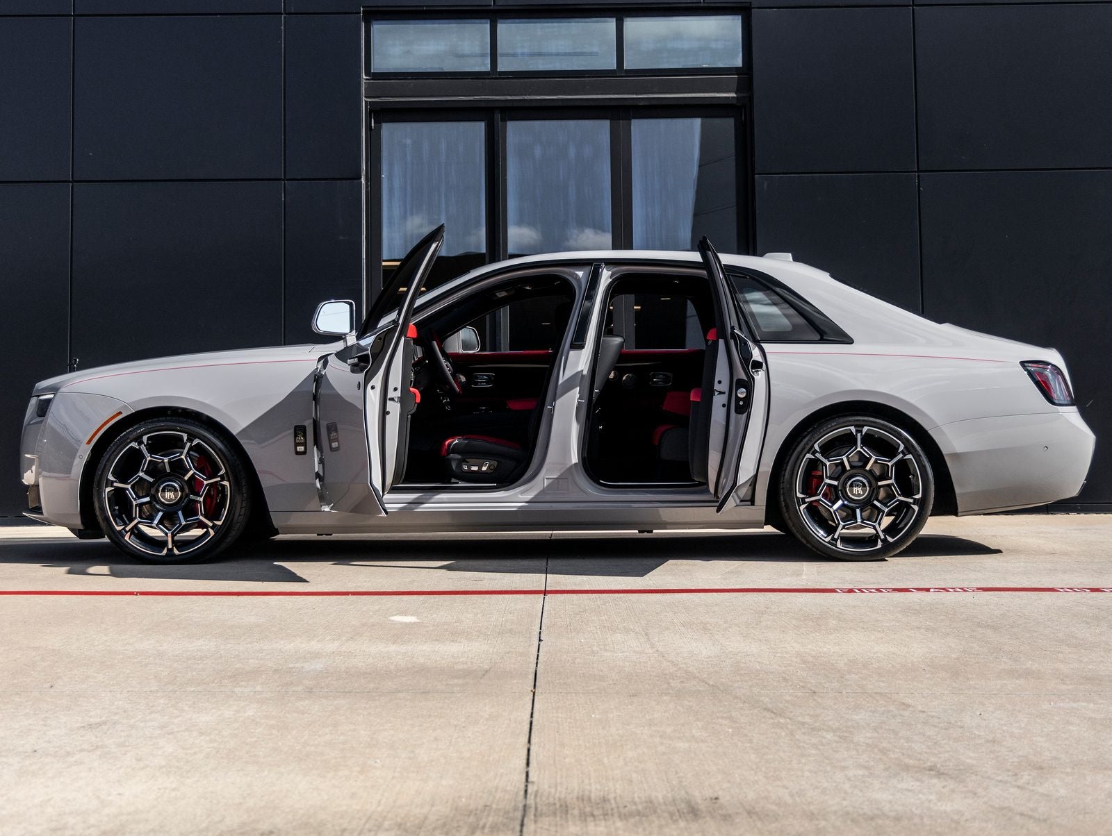 2027 Rolls-Royce Ghost Base