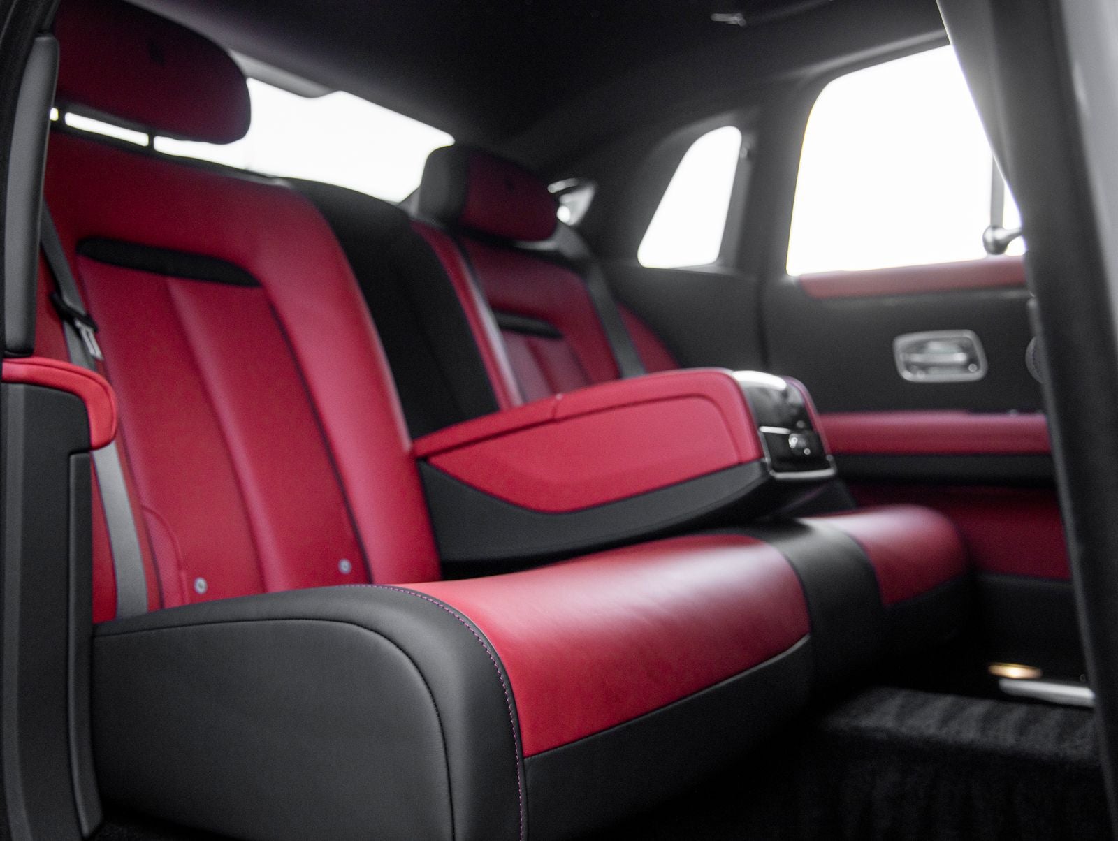 2027 Rolls-Royce Ghost Base