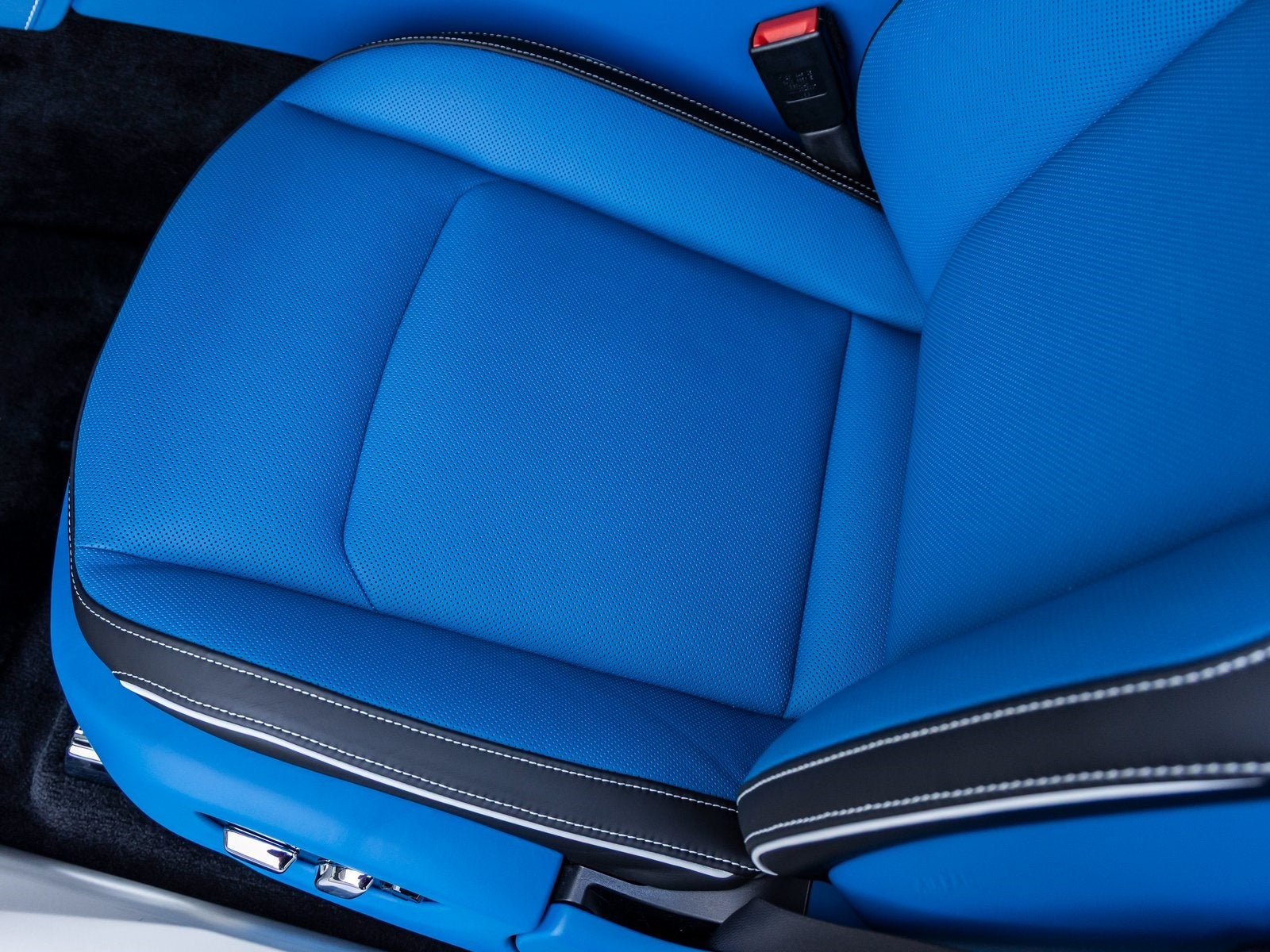 2025 Rolls-Royce Spectre Base