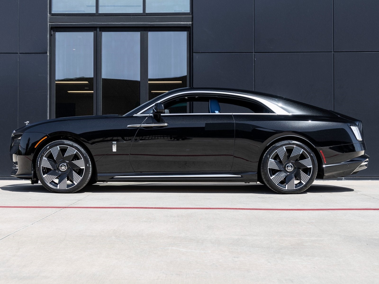 2025 Rolls-Royce Spectre Base