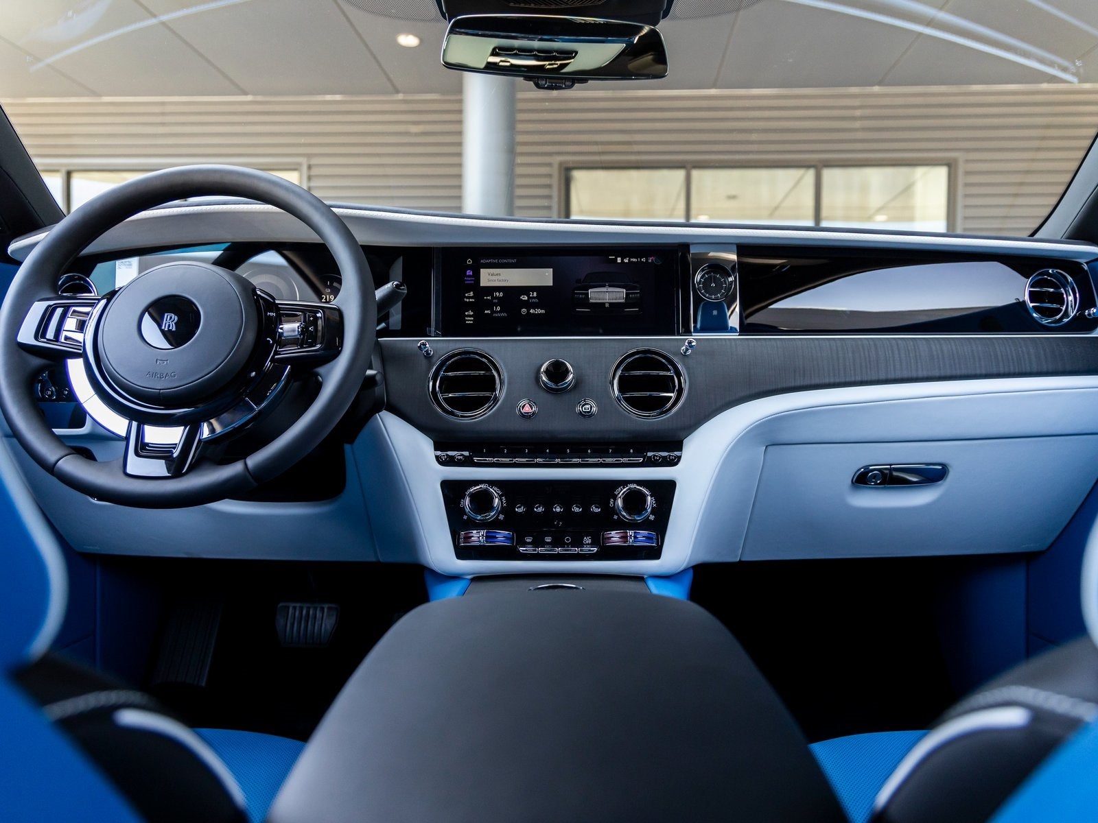 2025 Rolls-Royce Spectre Base