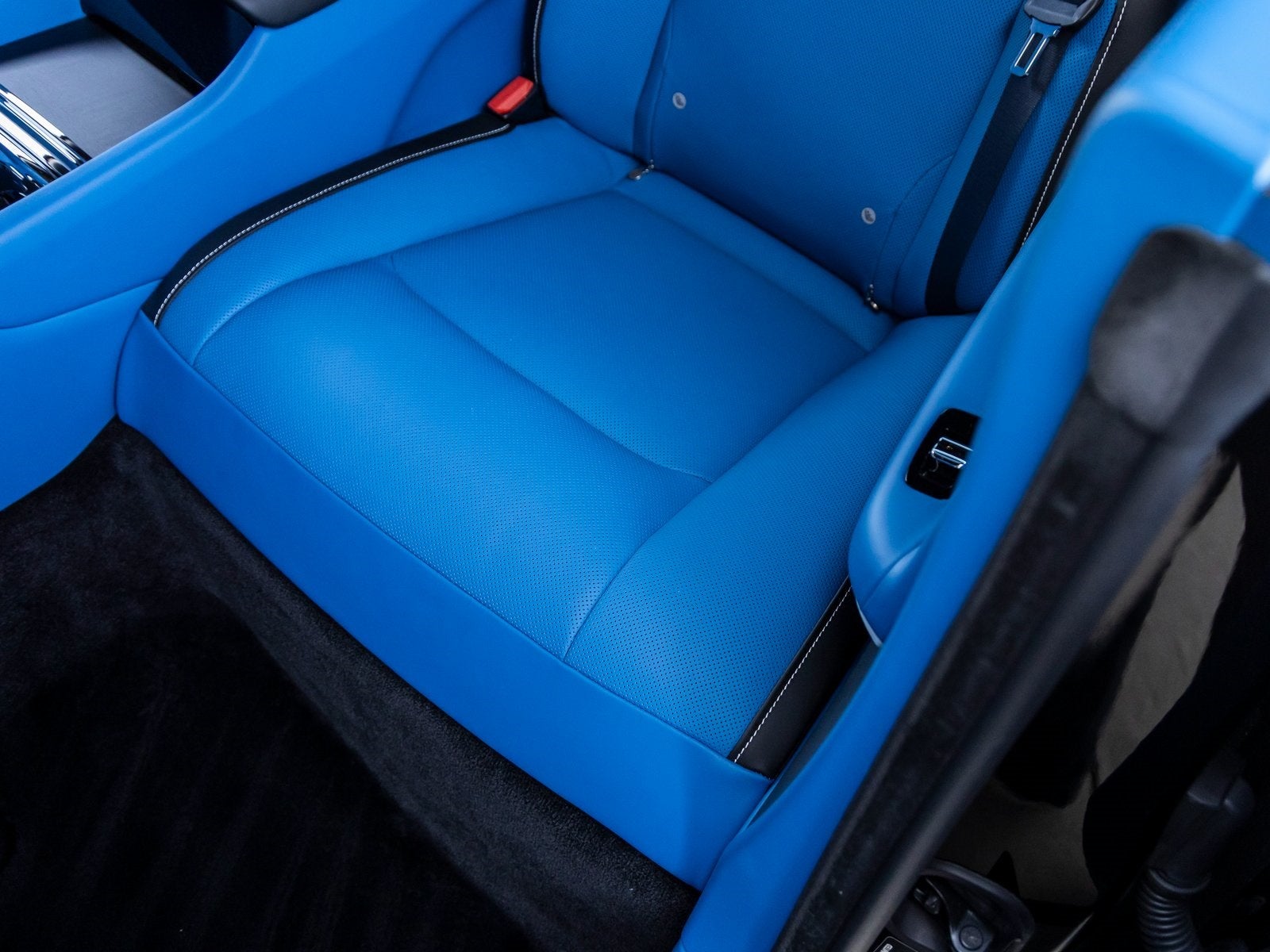 2025 Rolls-Royce Spectre Base