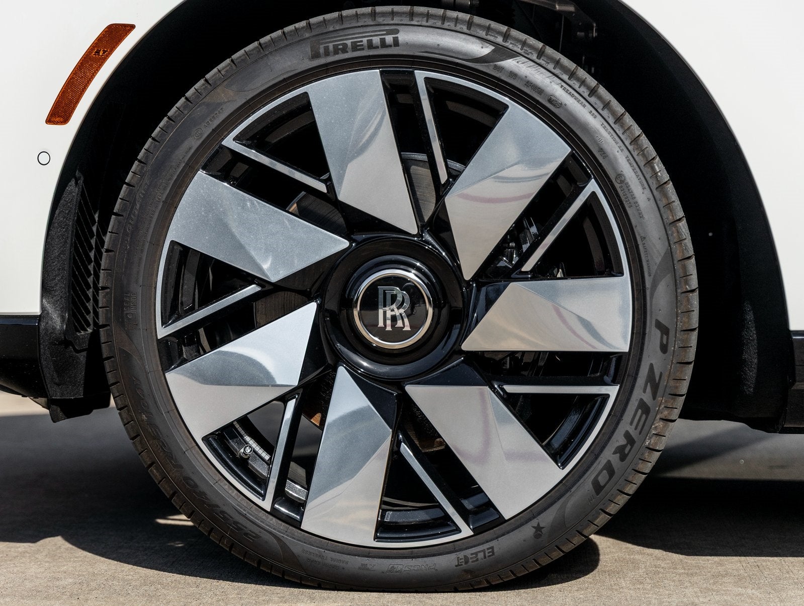 2026 Rolls-Royce Cullinan 