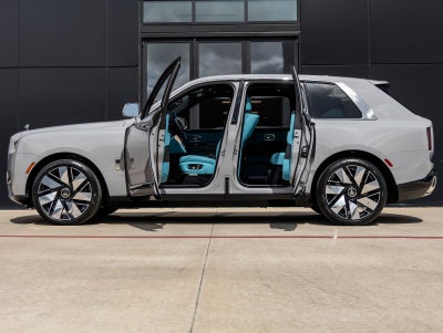2026 Rolls-Royce Cullinan 