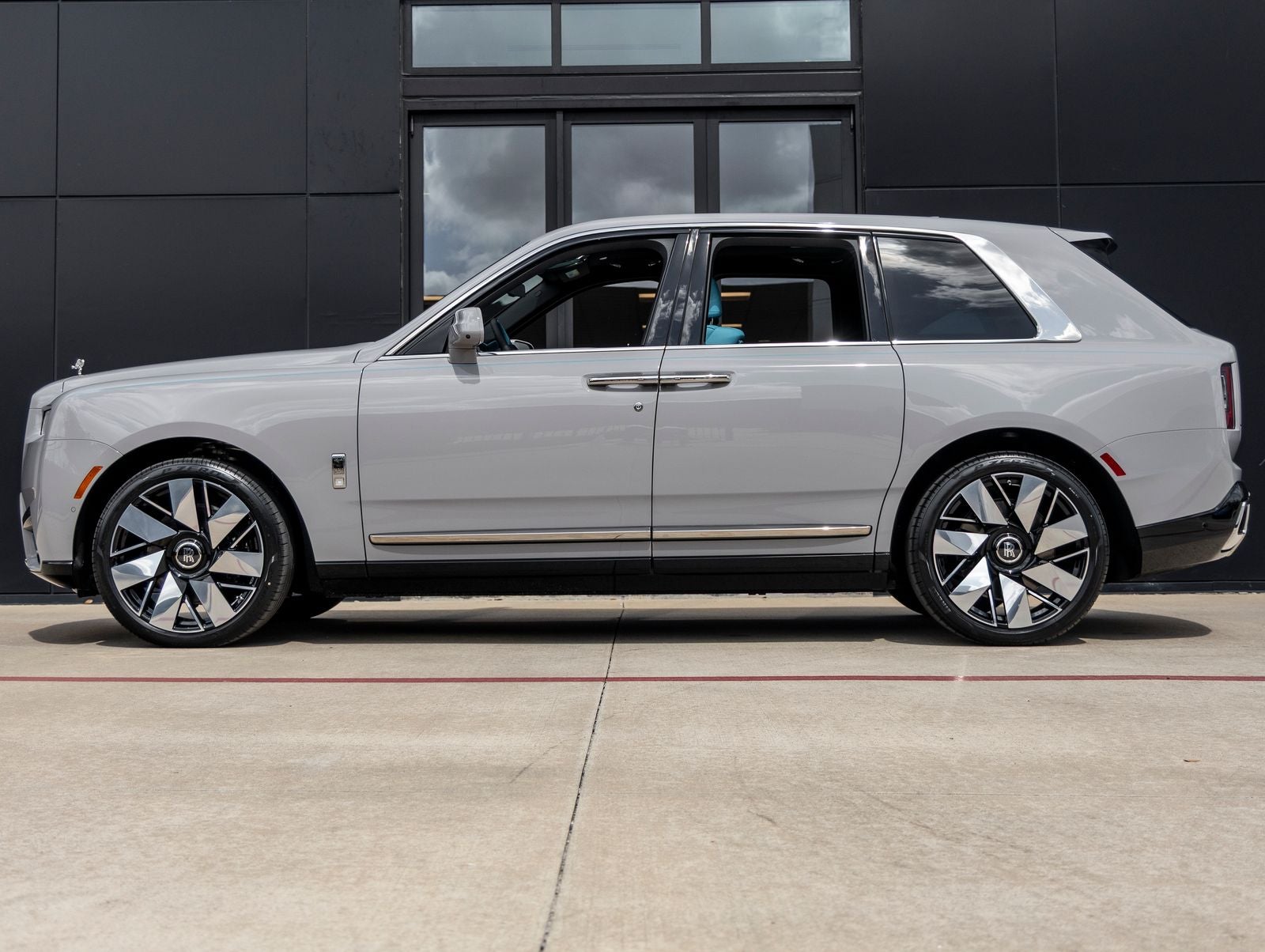 2026 Rolls-Royce Cullinan 