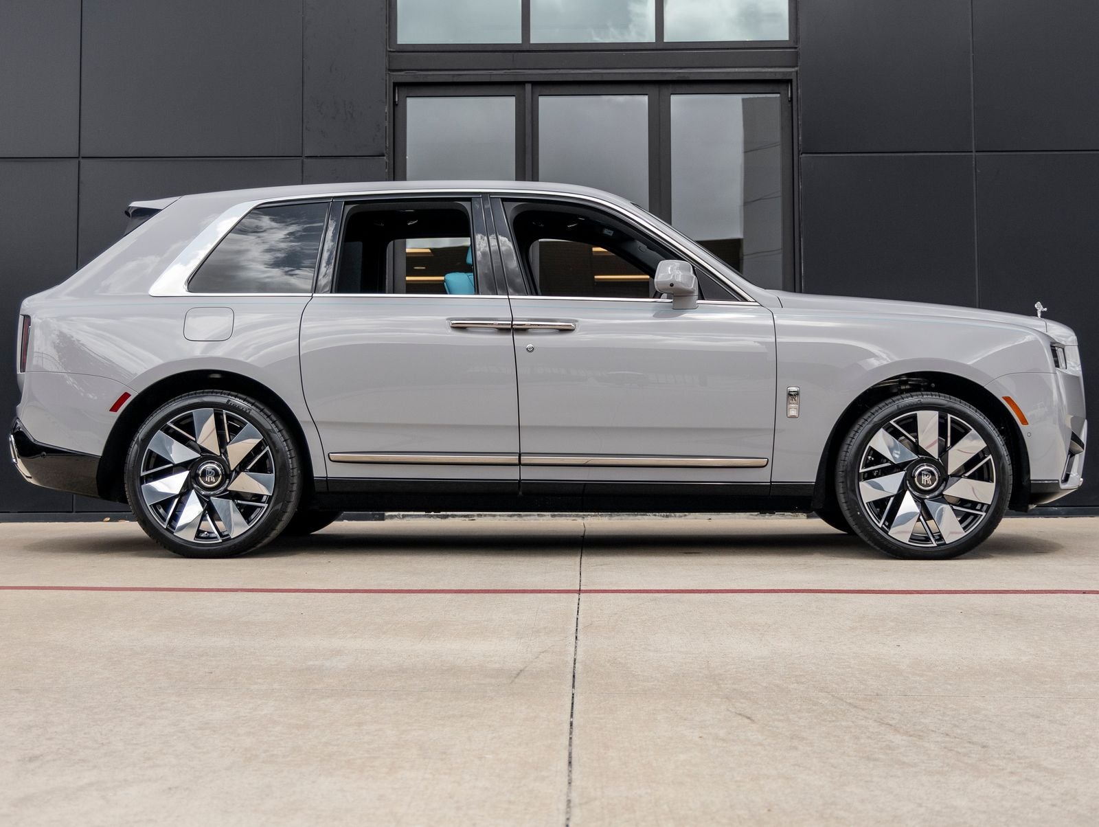 2026 Rolls-Royce Cullinan 