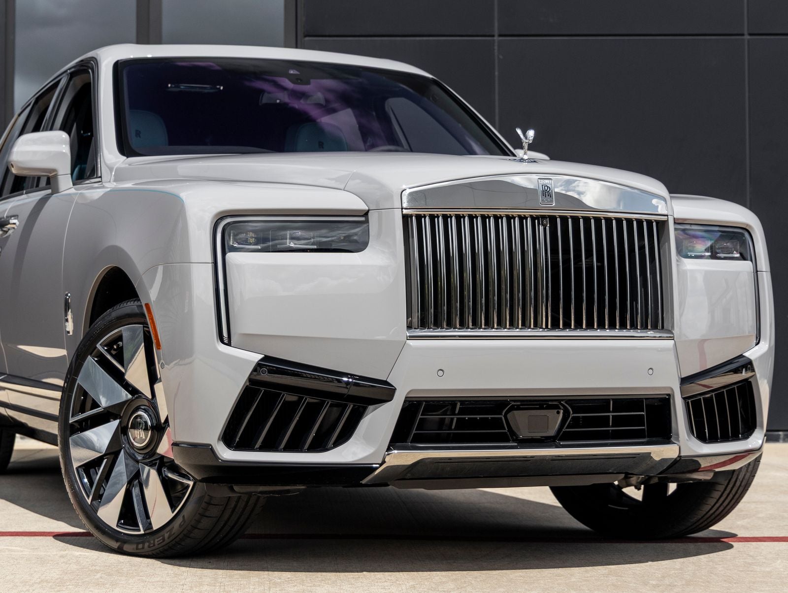 2026 Rolls-Royce Cullinan 