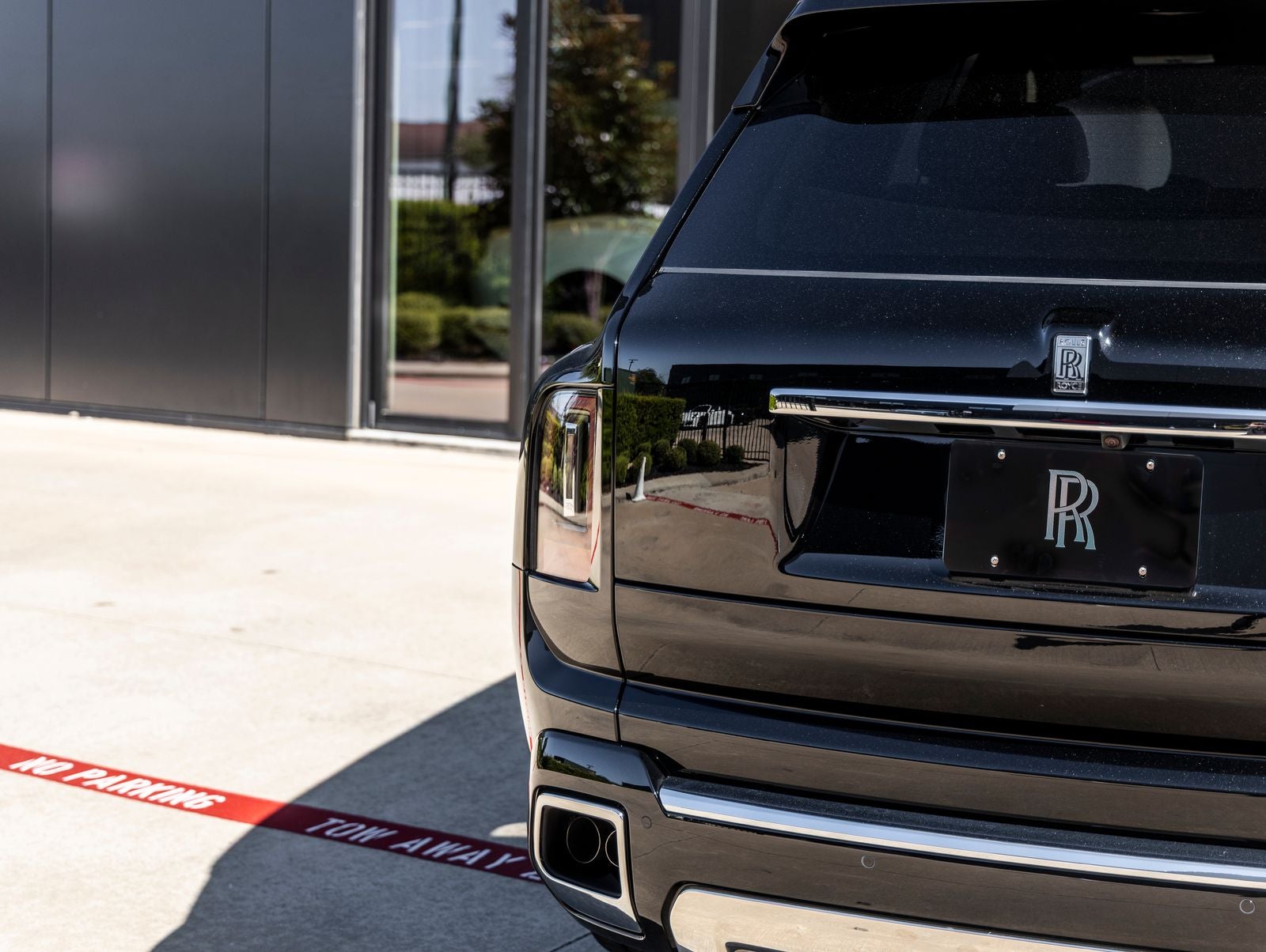2027 Rolls-Royce Cullinan Base