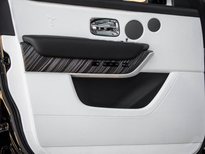 2027 Rolls-Royce Cullinan Base
