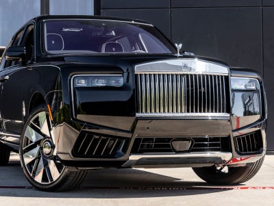 2027 Rolls-Royce Cullinan Base