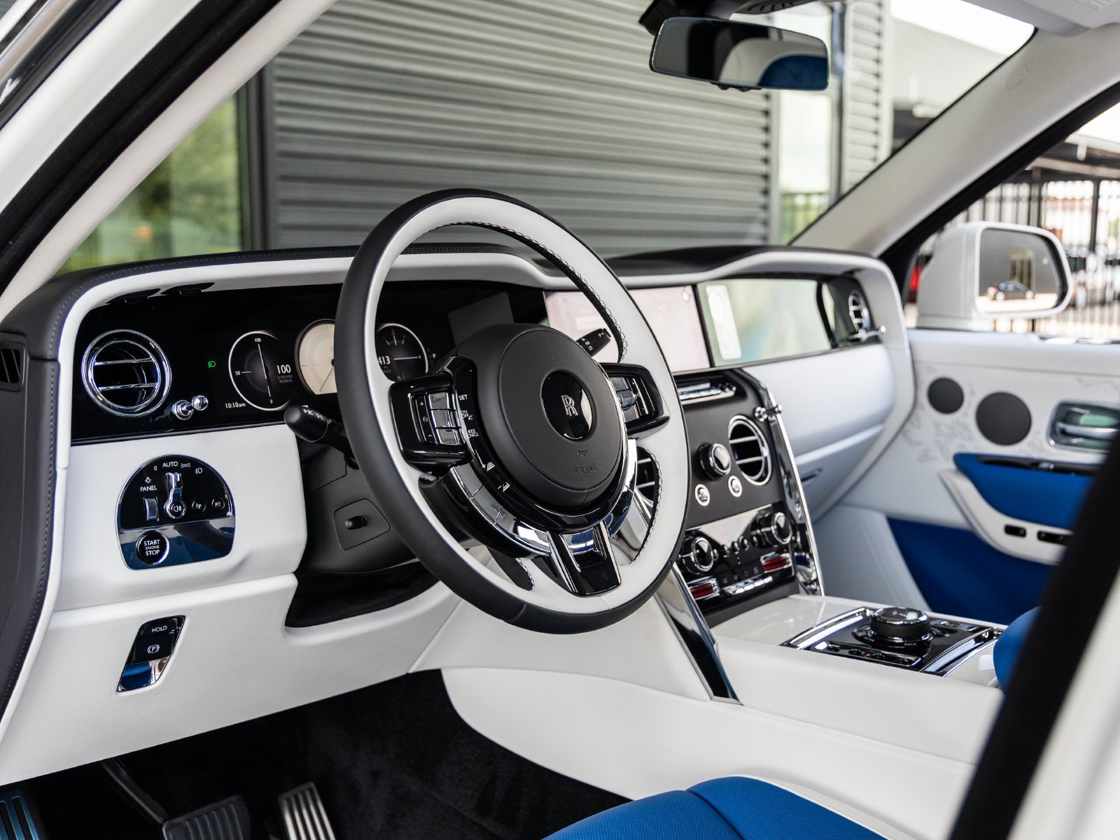 2027 Rolls-Royce Cullinan 