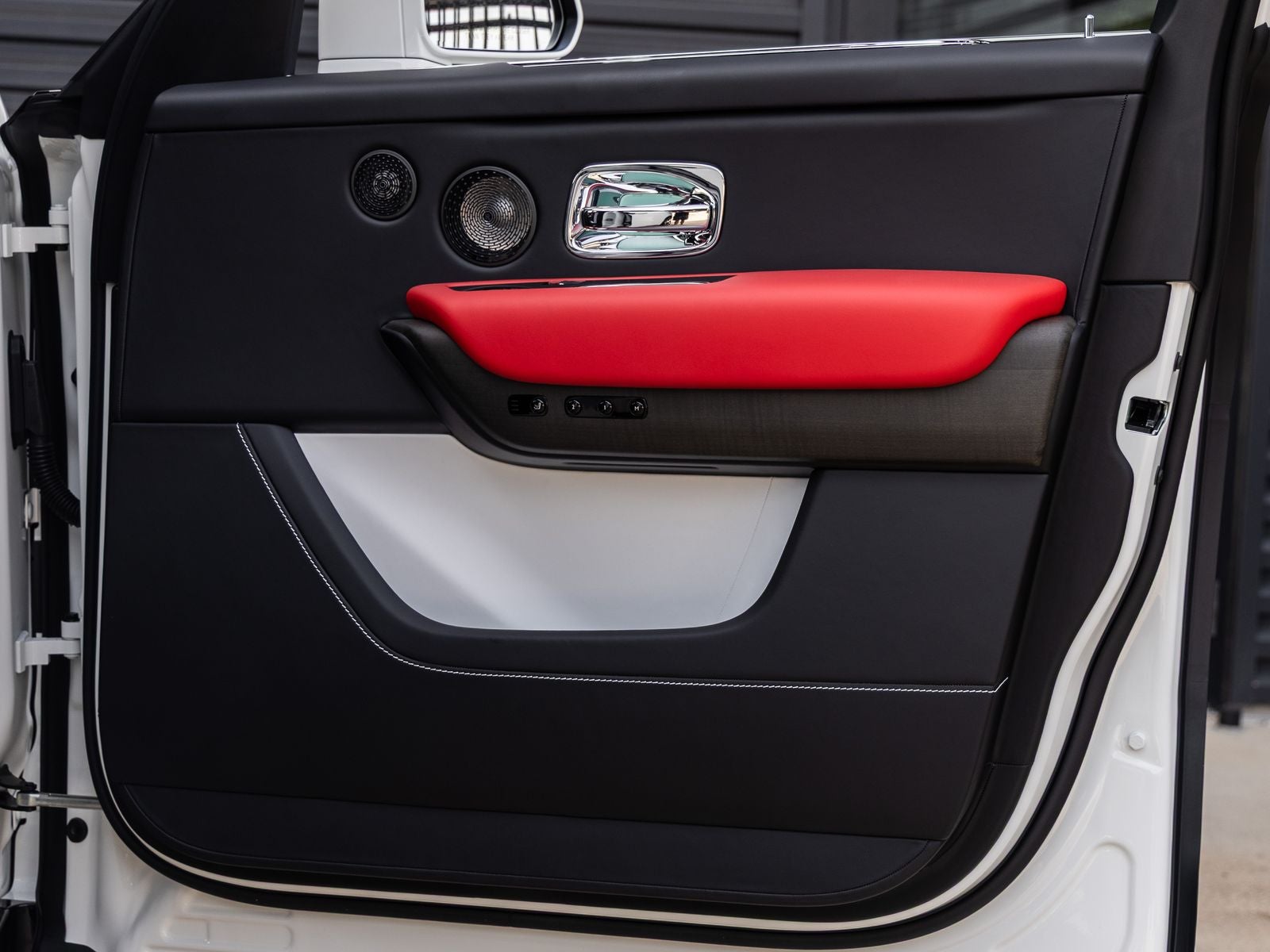 2027 Rolls-Royce Cullinan 