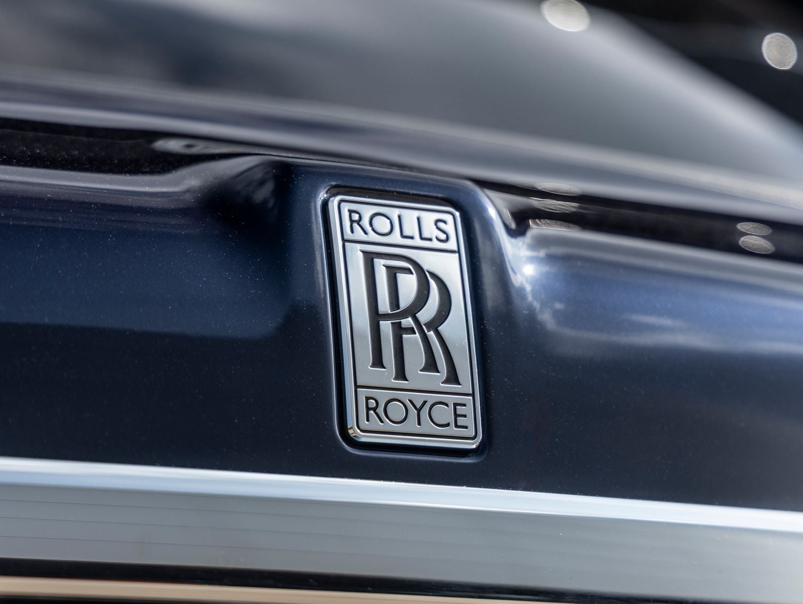 2027 Rolls-Royce Cullinan Base