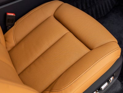 2027 Rolls-Royce Cullinan Base