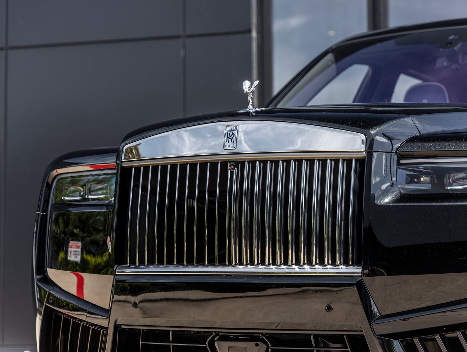 2027 Rolls-Royce Cullinan Base