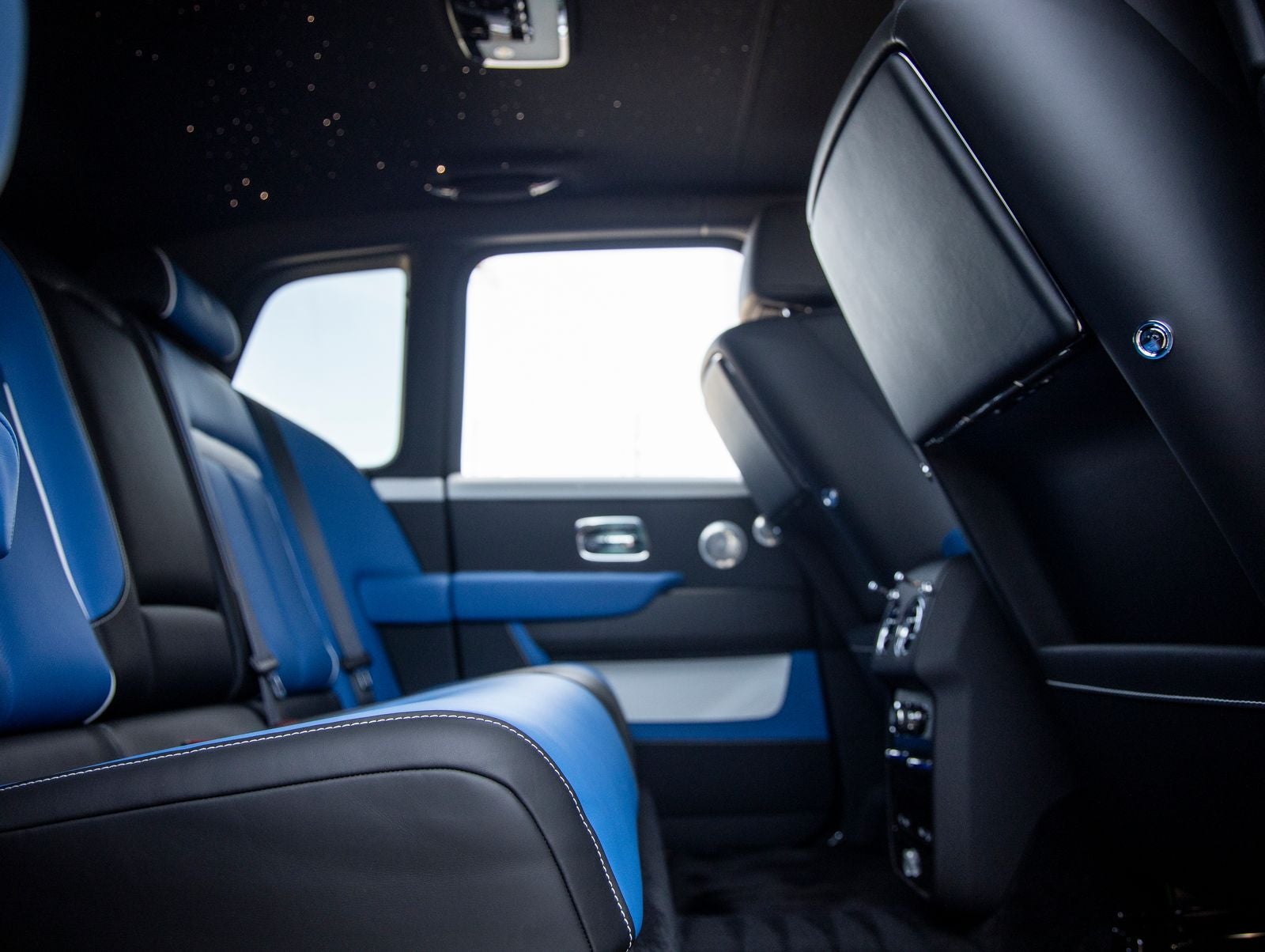 2027 Rolls-Royce Cullinan Base