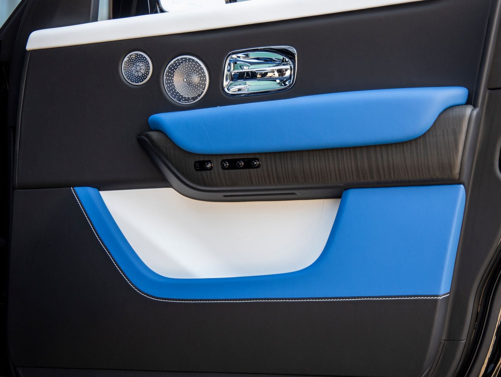 2027 Rolls-Royce Cullinan Base