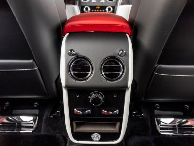 2027 Rolls-Royce Cullinan Black Badge