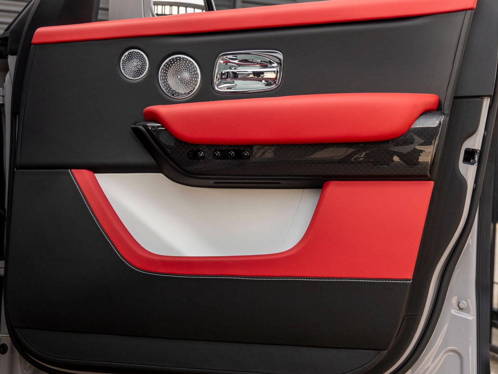 2027 Rolls-Royce Cullinan Black Badge