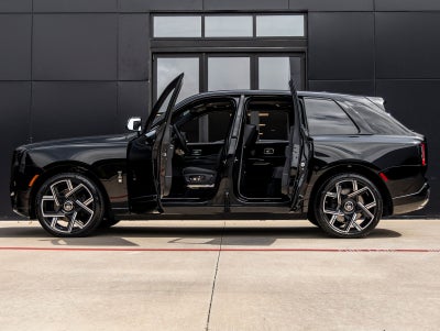 2027 Rolls-Royce Cullinan Black Badge