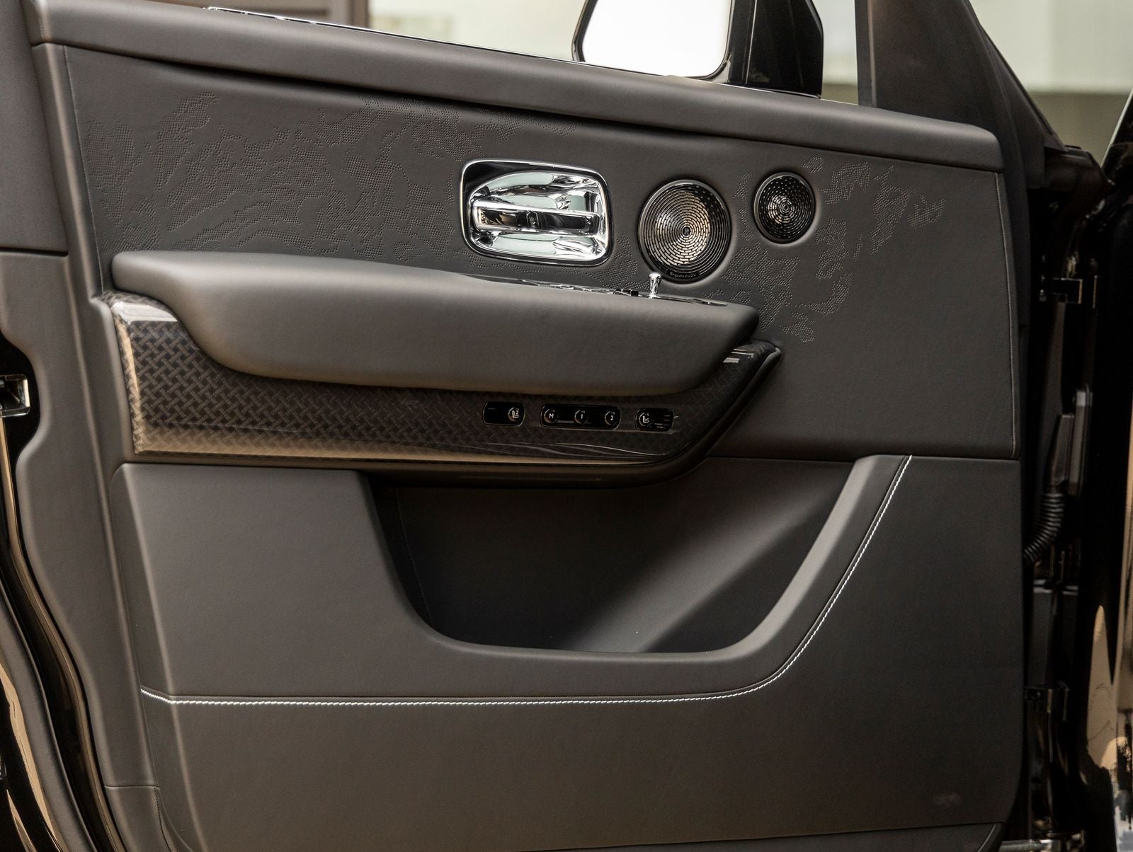 2027 Rolls-Royce Cullinan Black Badge