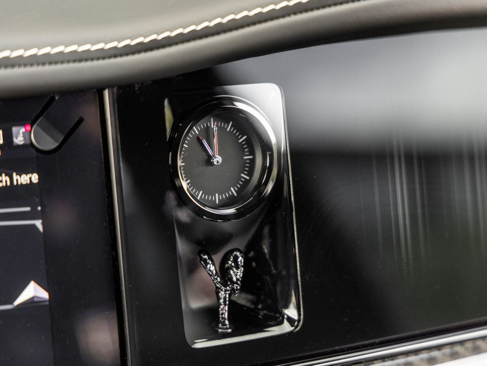 2027 Rolls-Royce Cullinan Black Badge