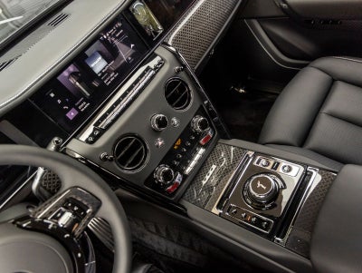 2027 Rolls-Royce Cullinan Black Badge