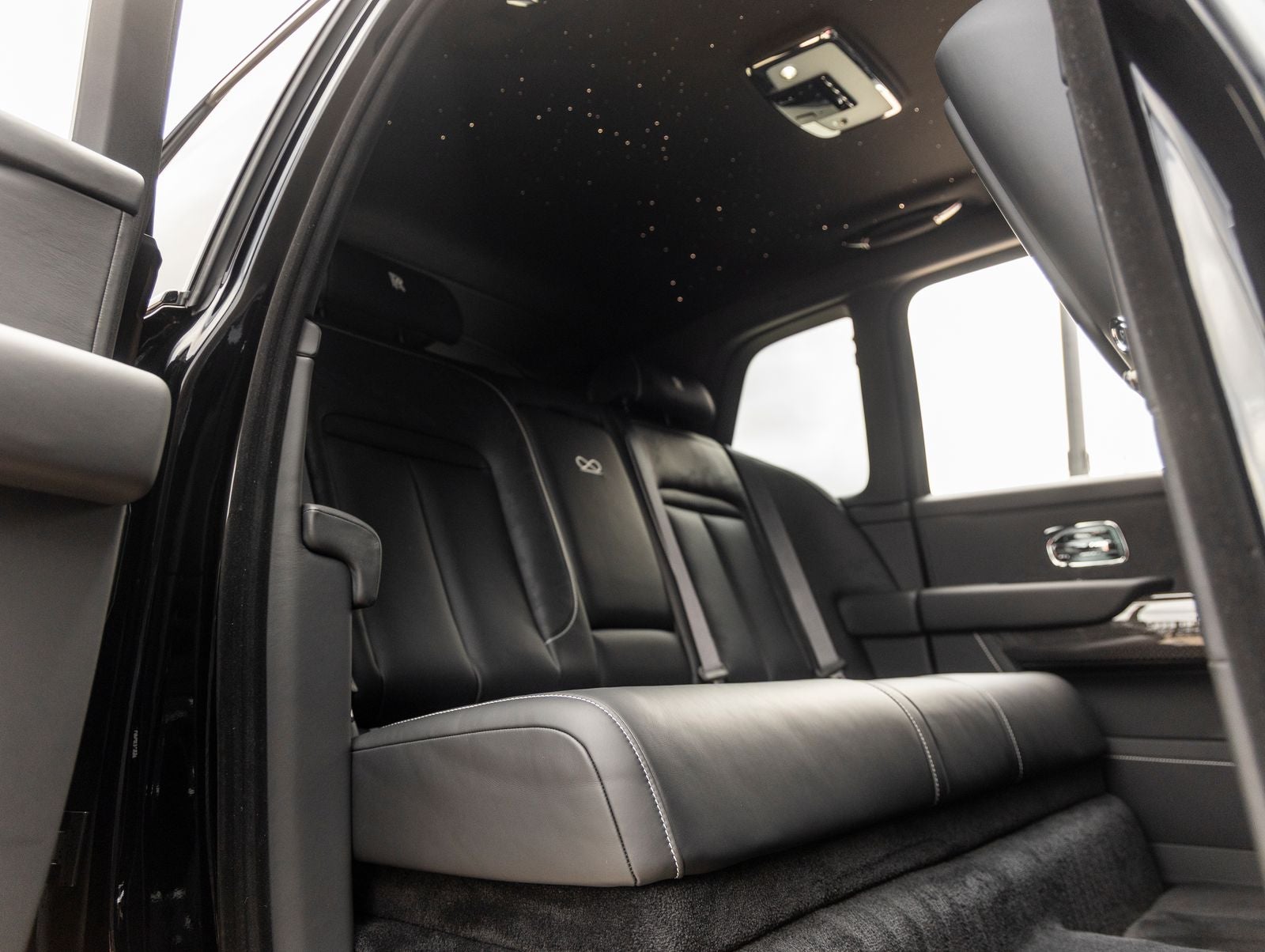 2027 Rolls-Royce Cullinan Black Badge