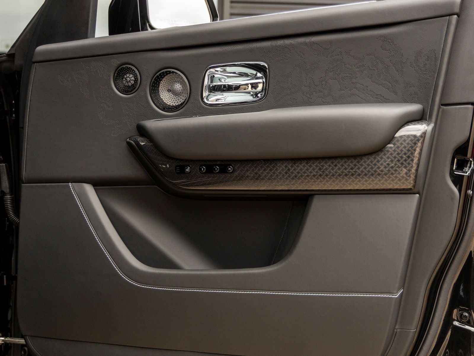 2027 Rolls-Royce Cullinan Black Badge