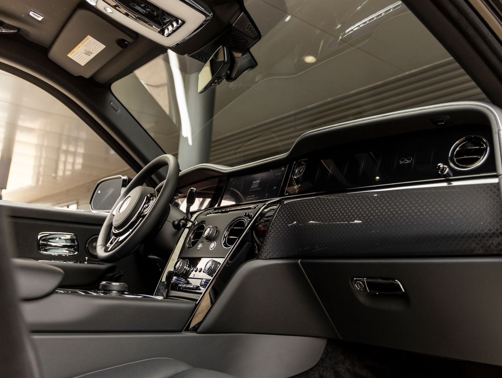 2027 Rolls-Royce Cullinan Black Badge