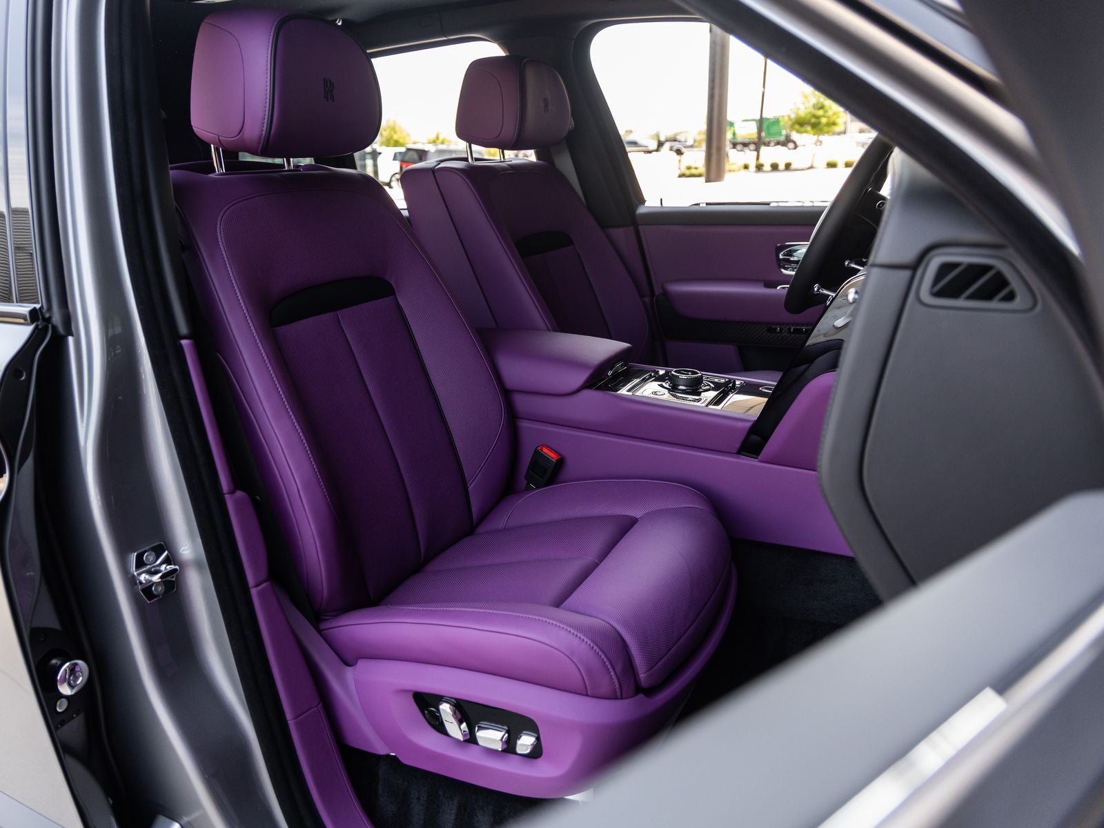 2027 Rolls-Royce Cullinan Black Badge
