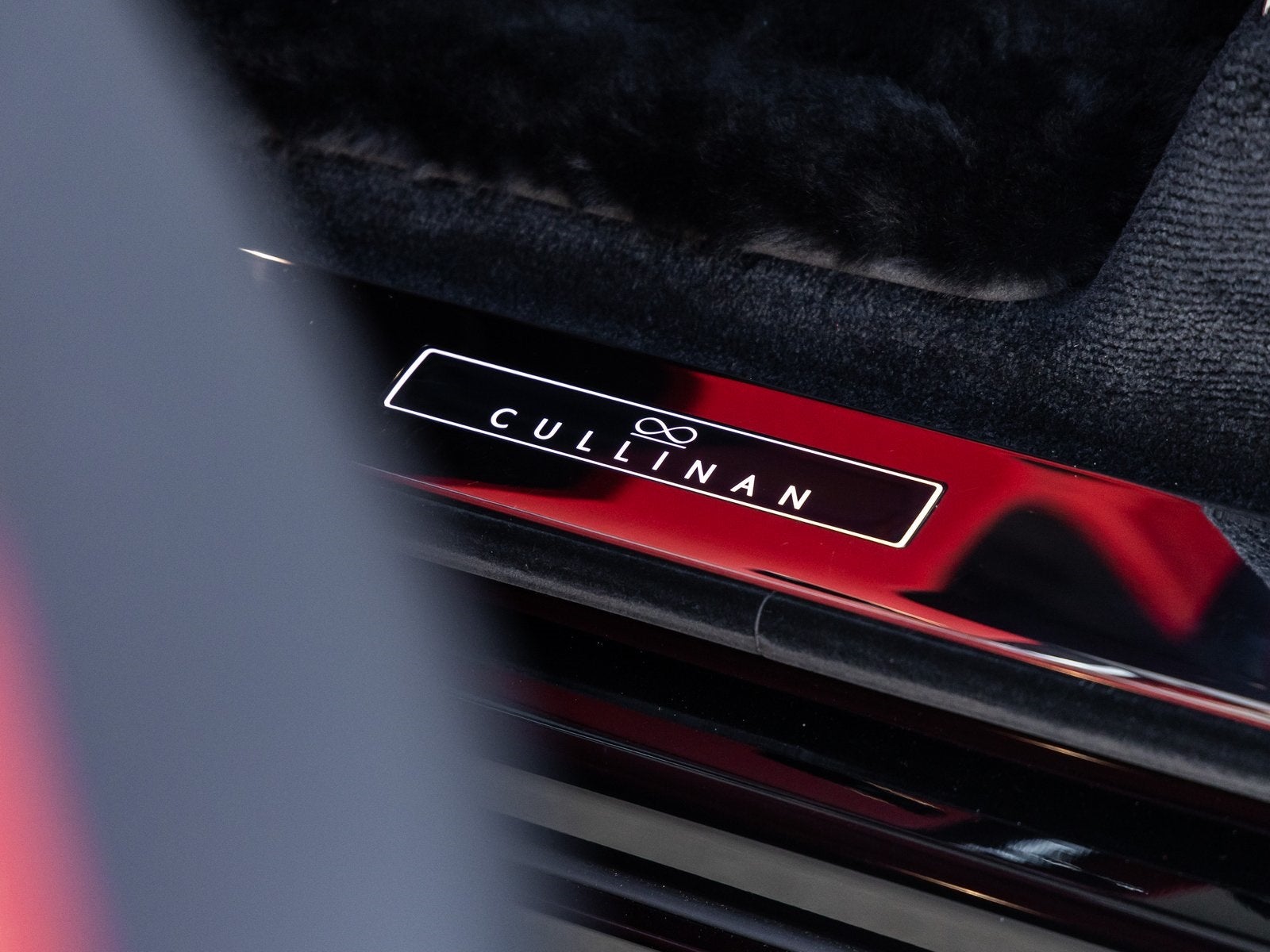 2026 Rolls-Royce Black Badge Cullinan 