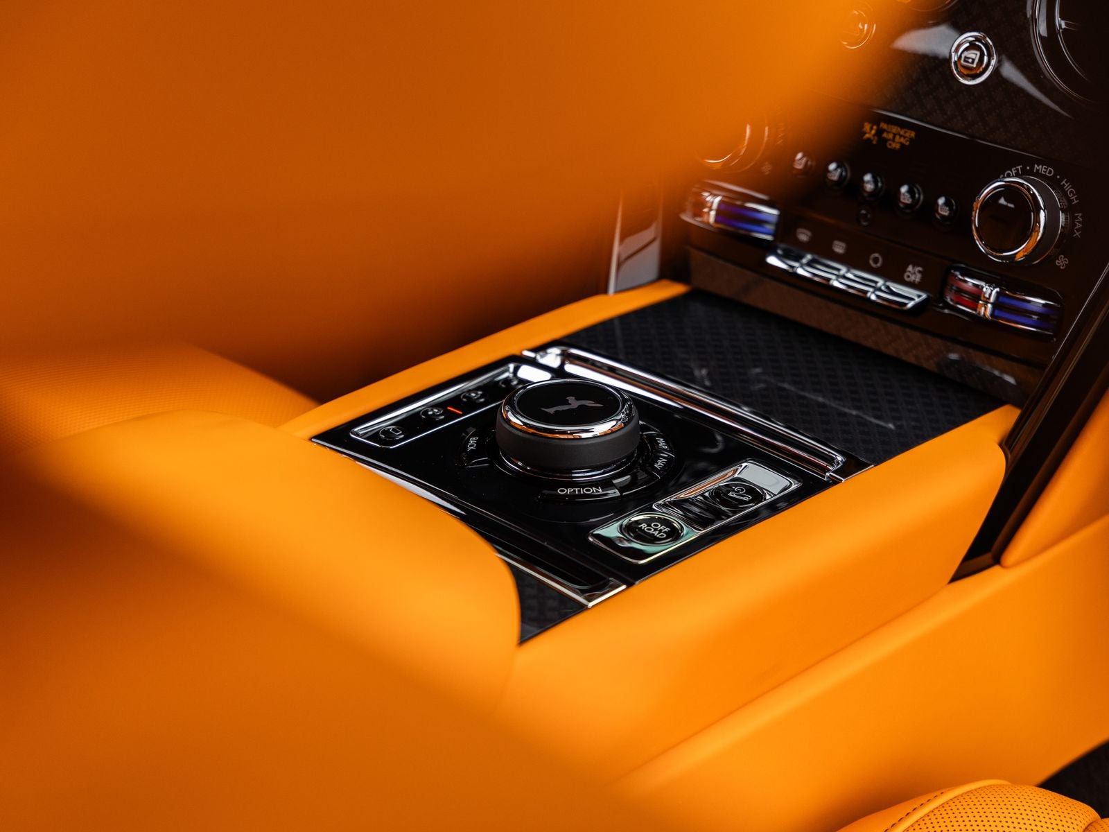 2026 Rolls-Royce Cullinan Black Badge