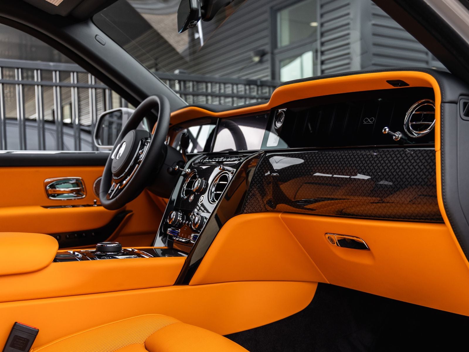 2026 Rolls-Royce Cullinan Black Badge