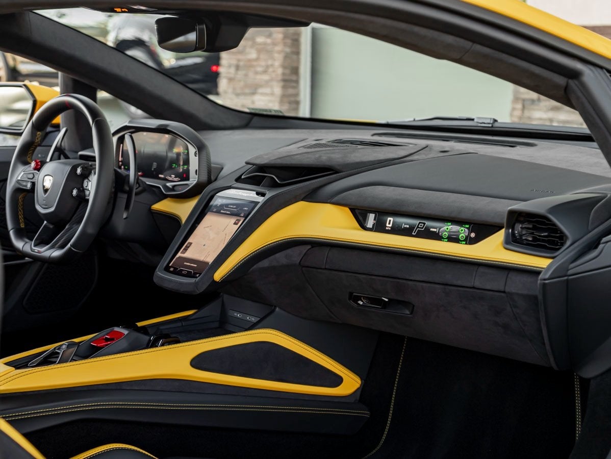 2026 Lamborghini Temerario Base