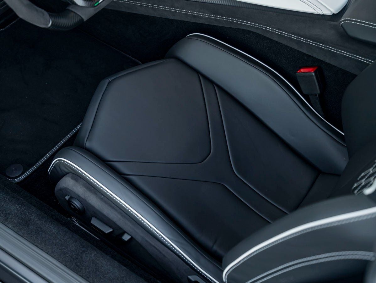 2026 Lamborghini Revuelto Base