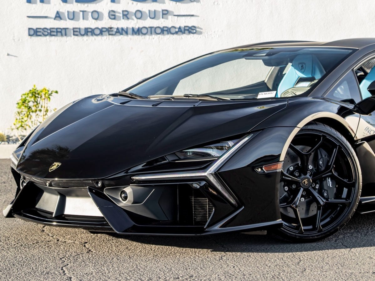 2026 Lamborghini Revuelto Base