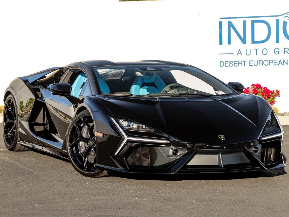 2026 Lamborghini Revuelto Base