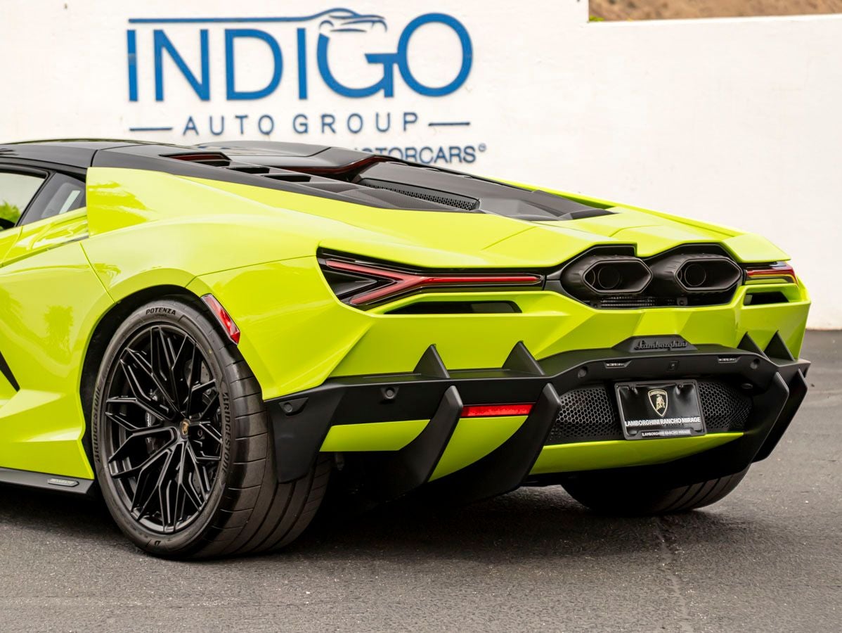 2026 Lamborghini Revuelto Base