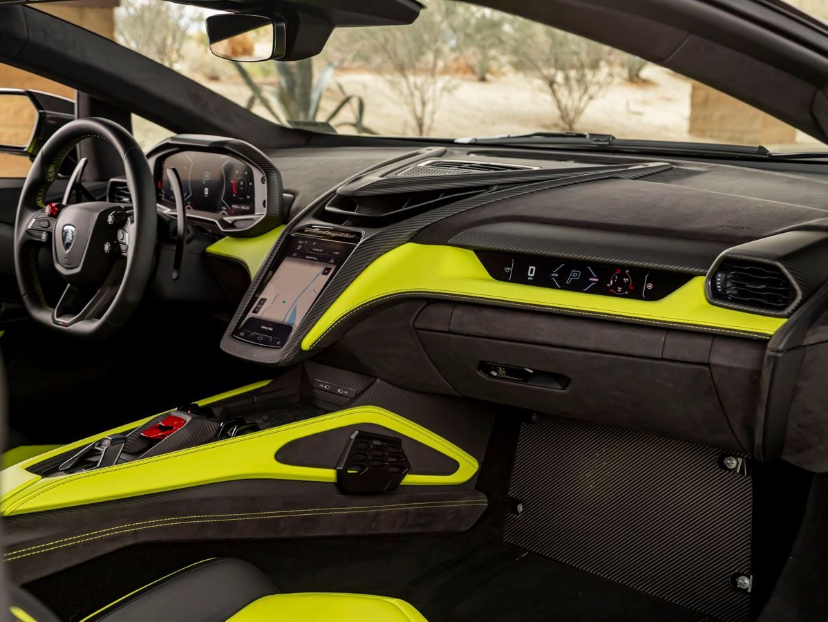 2026 Lamborghini Revuelto Base