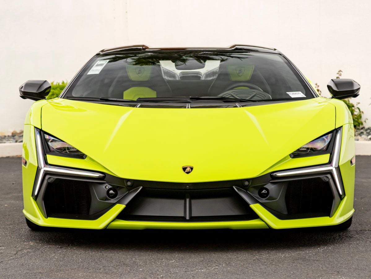 2026 Lamborghini Revuelto Base