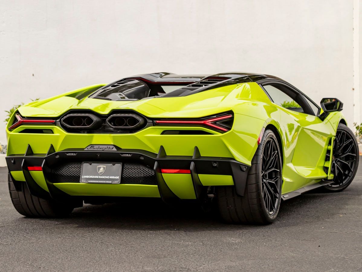 2026 Lamborghini Revuelto Base